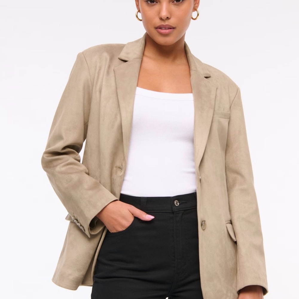 Women's
Vegan Suede Slouchy Blazer | Abercrombie & Fitch